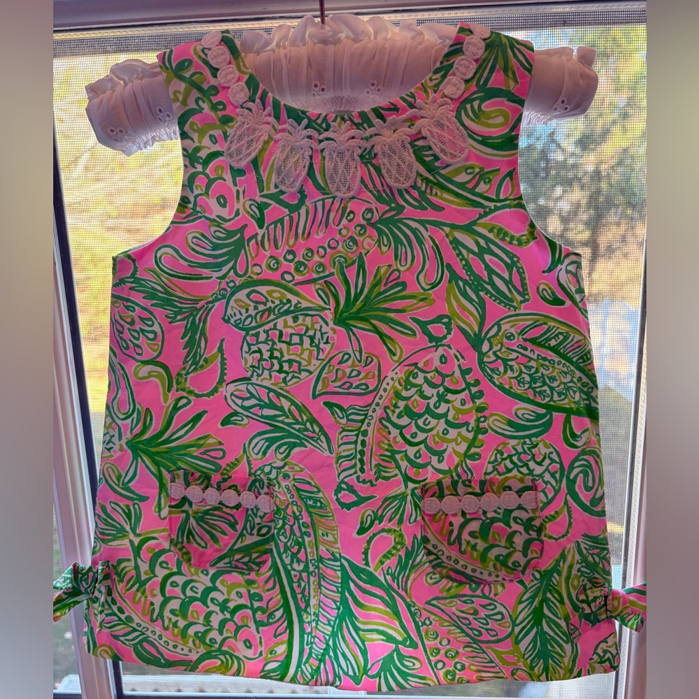 Lilly Pulitzer 18-24month shift dress with pineapple details on collar